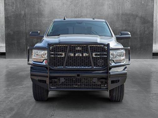 2022 RAM 2500 Tradesman Crew Cab 4x4 6'4' Box