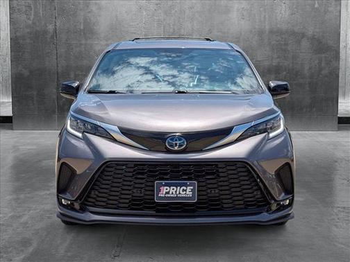 2021 Toyota Sienna XSE 7 Passenger