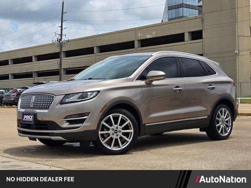 Tan/Brown 2019 Lincoln MKC Reserve