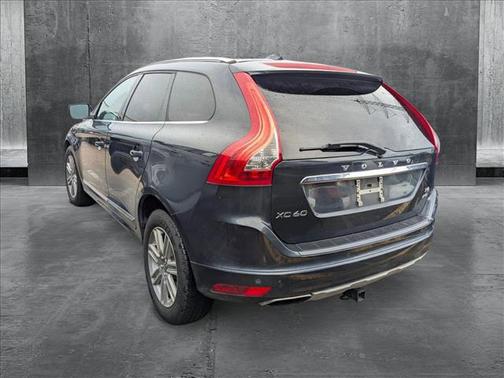 2016 Volvo XC60 T6 Drive-E