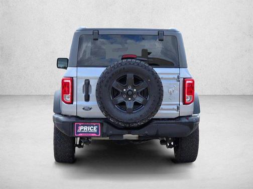 Iconic Silver Metallic 2024 Ford Bronco Black Diamond