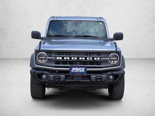 Iconic Silver Metallic 2024 Ford Bronco Black Diamond