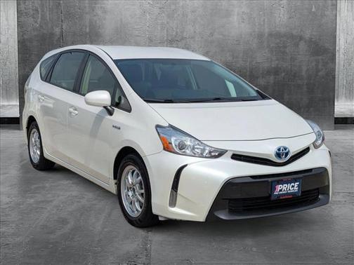 2016 Toyota Prius v Three