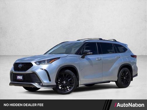 Celestial Silver Metallic 2024 Toyota Highlander XSE