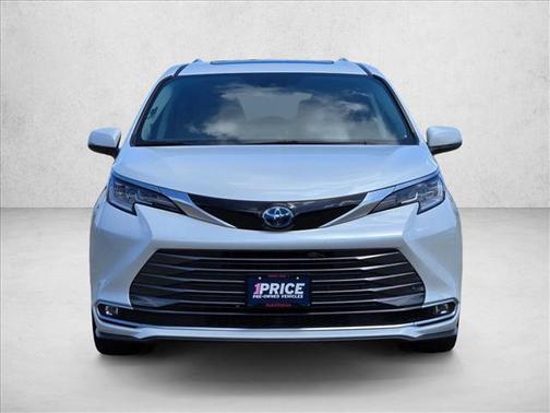 Wind Chill Pearl 2023 Toyota Sienna Limited
