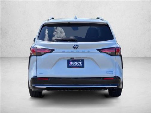 Wind Chill Pearl 2023 Toyota Sienna Limited