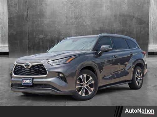 2020 Toyota Highlander XLE
