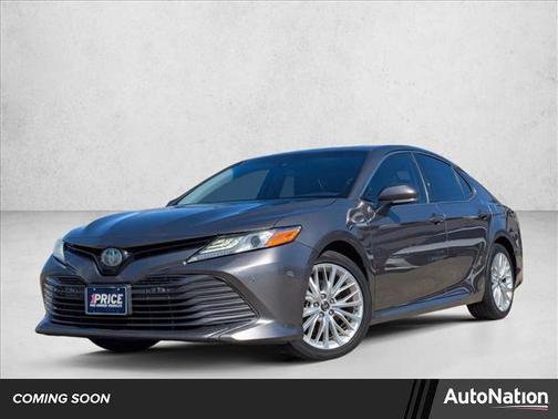 2018 Toyota Camry Hybrid XLE