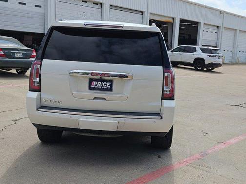 White Diamond Tricoat 2015 GMC Yukon Denali