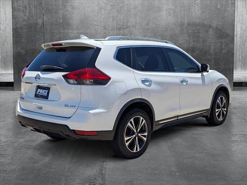 2017 Nissan Rogue SL