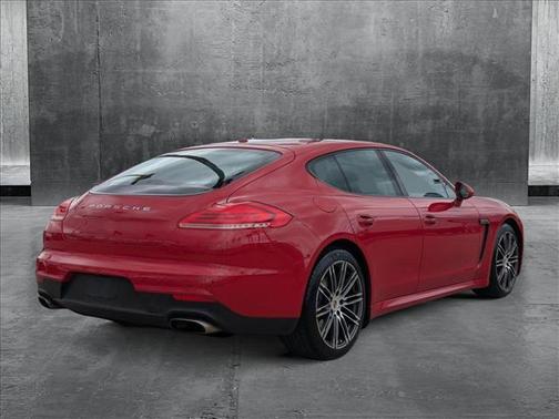 2016 Porsche Panamera 4