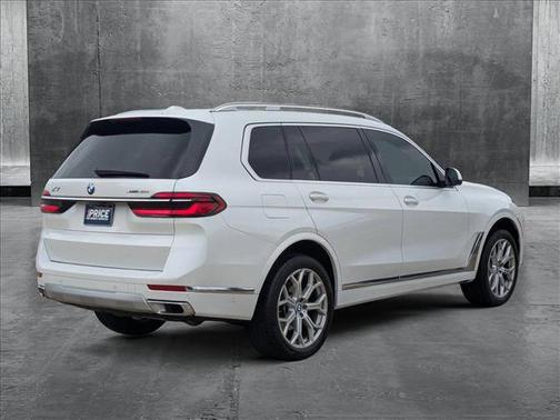 2023 BMW X7 xDrive40i