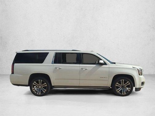 White Frost Tricoat 2019 GMC Yukon XL Denali
