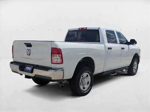 2021 RAM 2500 Tradesman Crew Cab 4x4 6'4' Box