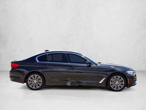 Black Sapphire Metallic 2019 BMW 530 xDrive