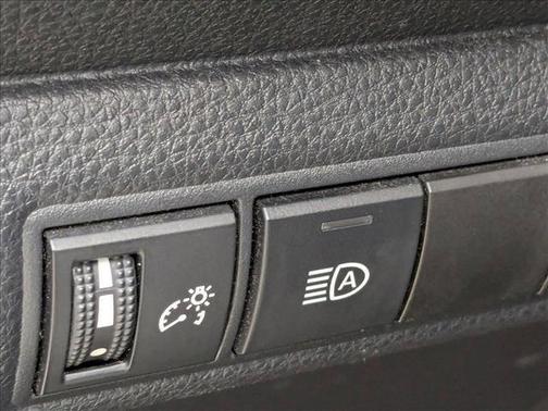 2023 BMW 330 330i