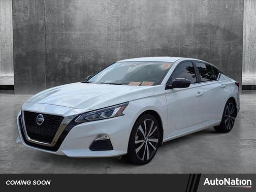 2022 Nissan Altima SR FWD