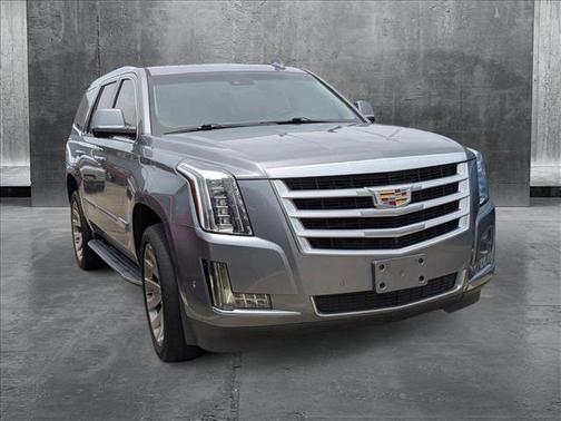2018 Cadillac Escalade Luxury