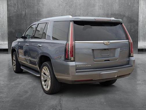 2018 Cadillac Escalade Luxury