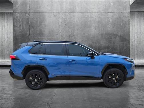 2023 Toyota RAV4 Hybrid SE