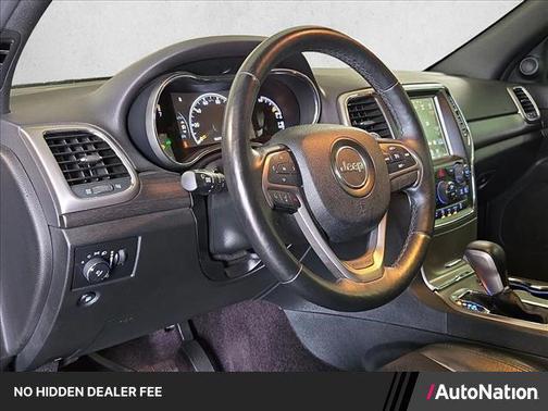 Diamond Black Crystal Pearlcoat 2017 Jeep Grand Cherokee Altitude