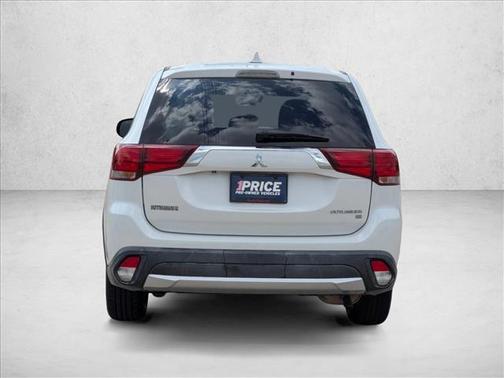 2018 Mitsubishi Outlander SE