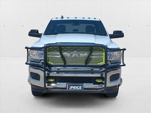 2022 RAM 3500 Big Horn Crew Cab 4x4 8' Box