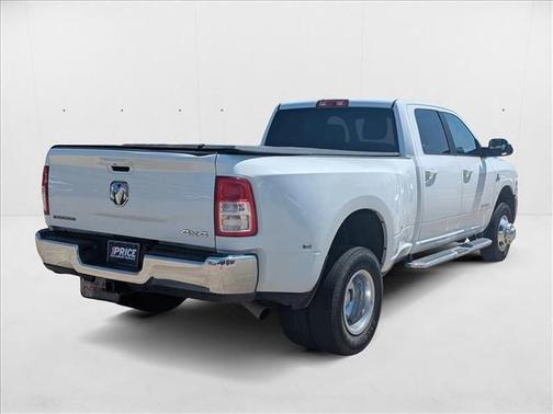 2022 RAM 3500 Big Horn Crew Cab 4x4 8' Box