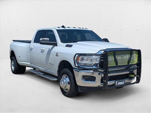 2022 RAM 3500 Big Horn Crew Cab 4x4 8' Box