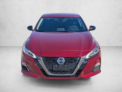 2022 Nissan Altima SR FWD