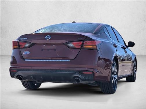 2022 Nissan Altima SR FWD