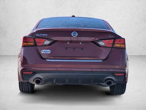 2022 Nissan Altima SR FWD