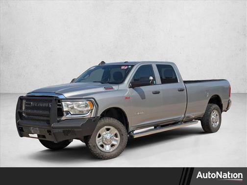 2022 RAM 2500 Tradesman Crew Cab 4x4 8' Box