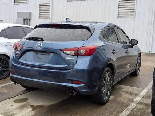 2018 Mazda Mazda3 Touring