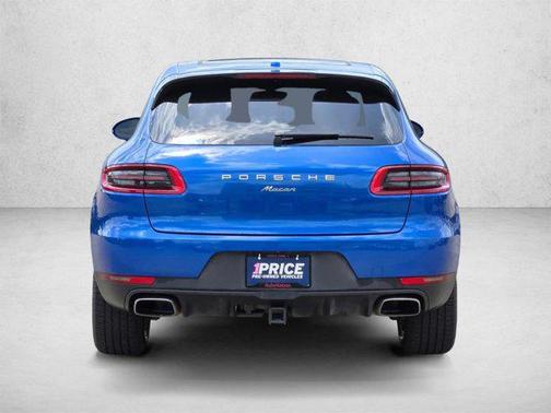 Sapphire Blue Metallic 2017 Porsche Macan Macan