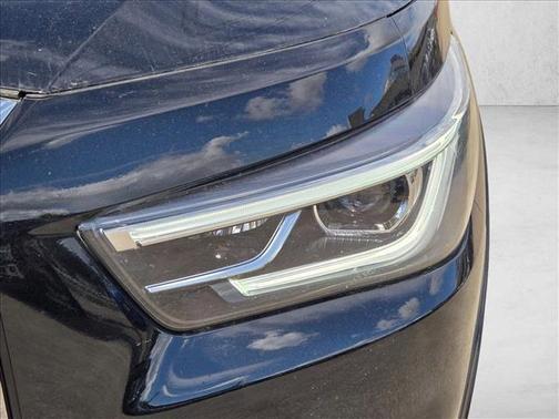 2021 INFINITI QX80 Luxe