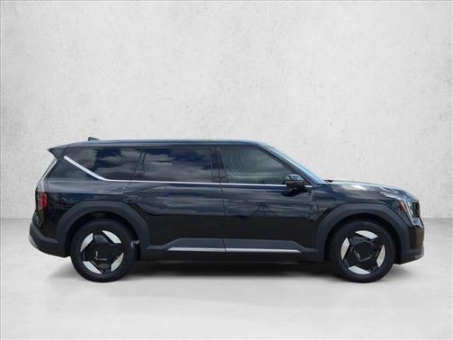 Aurora Black Pearl 2024 Kia EV9 Light Long Range