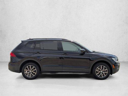 Deep Black Pearl 2021 Volkswagen Tiguan 2.0T S