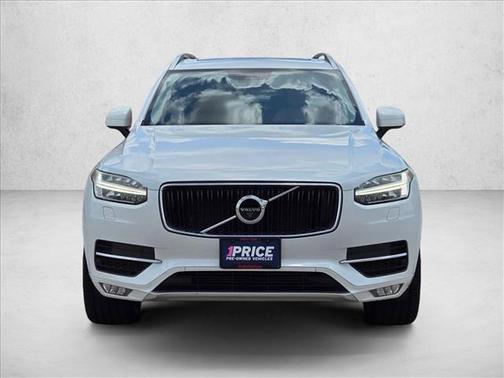 Crystal White Pearl 2016 Volvo XC90 T6 Momentum