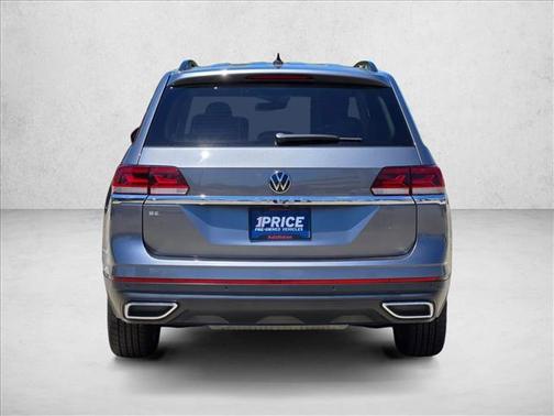 Platinum Gray Metallic 2021 Volkswagen Atlas 2.0T SE w/Technology