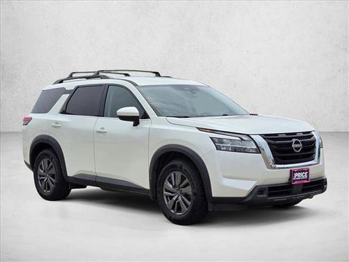 Pearl White Tricoat 2022 Nissan Pathfinder SV 2WD