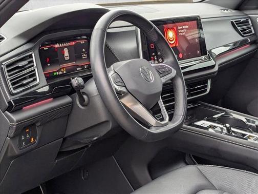 2024 Volkswagen Atlas Cross Sport 2.0T SEL