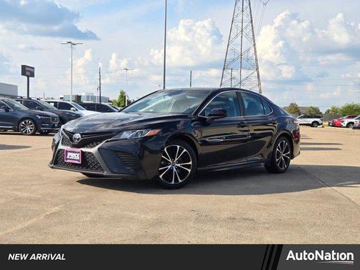 2019 Toyota Camry SE