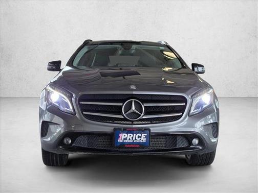 Polar Silver Metallic 2017 Mercedes-Benz GLA 250 Base