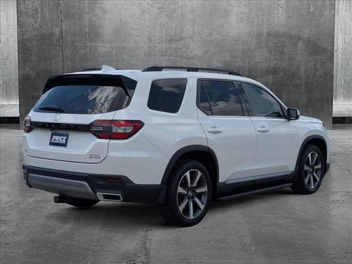 2023 Honda Pilot AWD Elite
