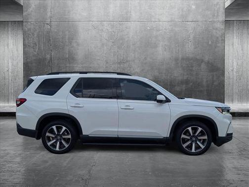 2023 Honda Pilot AWD Elite