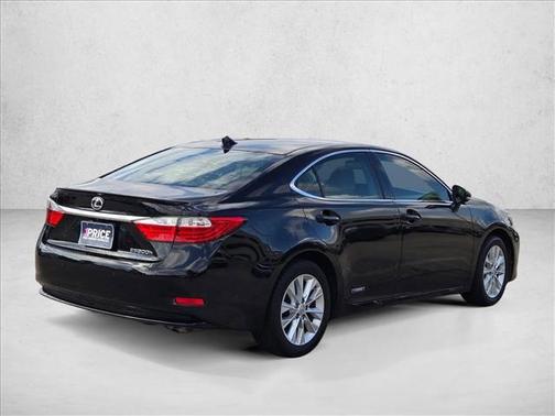 2015 Lexus ES 300h Base