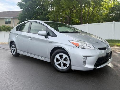 Classic Silver Metallic 2014 Toyota Prius Two