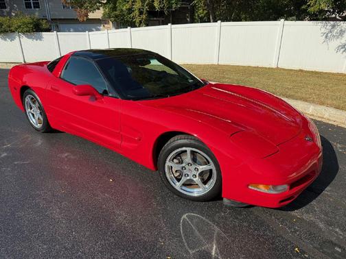 2004 Chevrolet Corvette Base