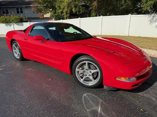 2004 Chevrolet Corvette Base